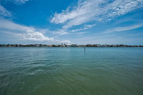516 Harbor Drive N Indian Rocks Beach FL 33785