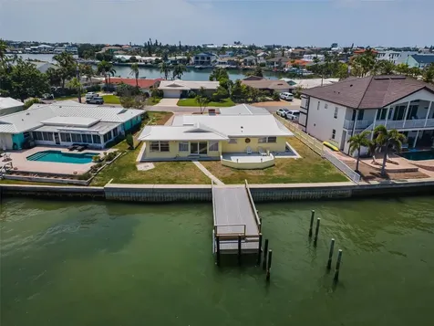 516 Harbor Drive N Indian Rocks Beach FL 33785