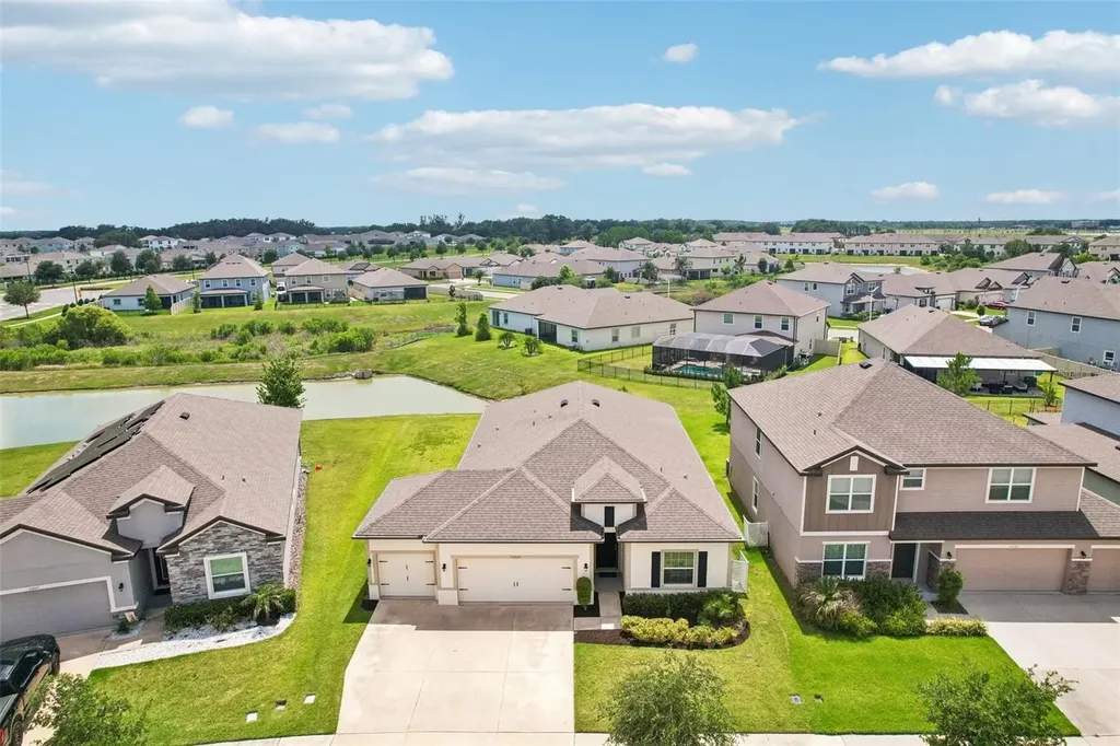 11225 June Briar Loop San Antonio FL 33576