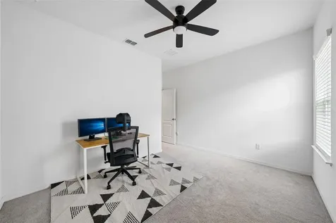 11225 June Briar Loop San Antonio FL 33576