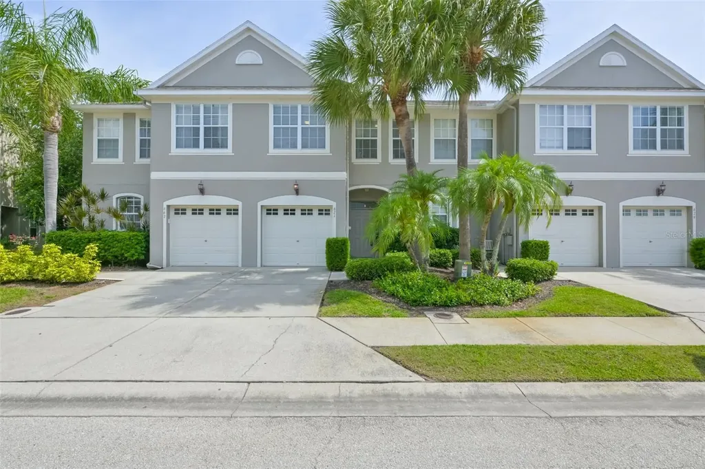 671 Vallance Way NE St Petersburg FL 33716