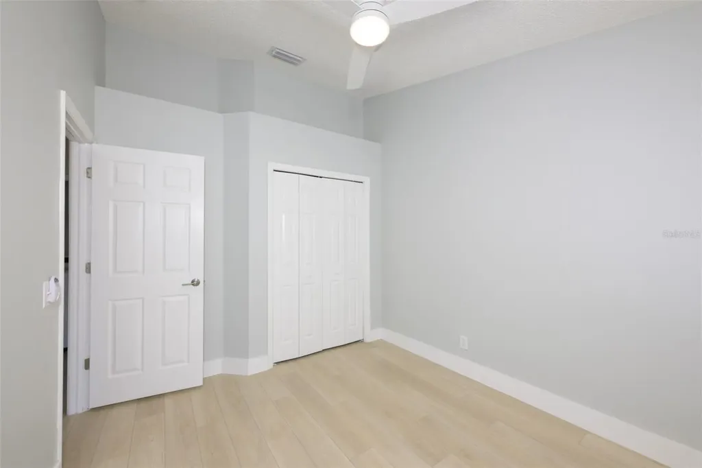 671 Vallance Way NE St Petersburg FL 33716