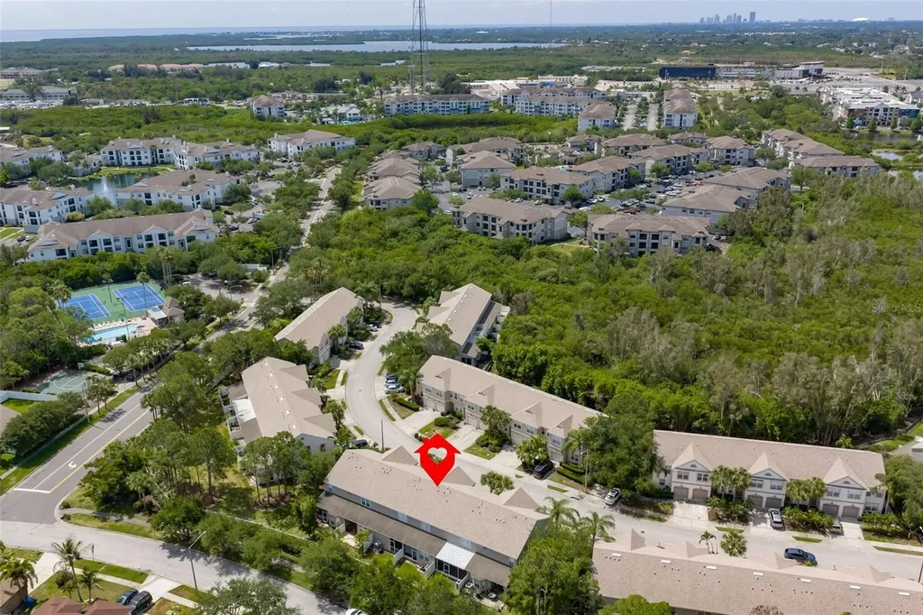 671 Vallance Way NE St Petersburg FL 33716