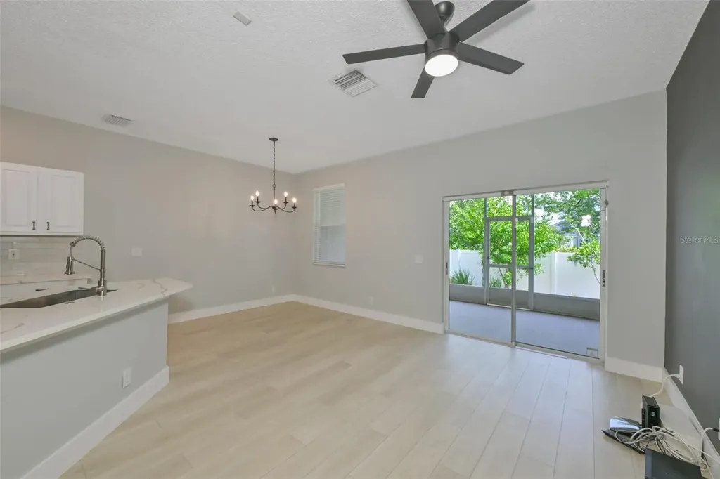671 Vallance Way NE St Petersburg FL 33716