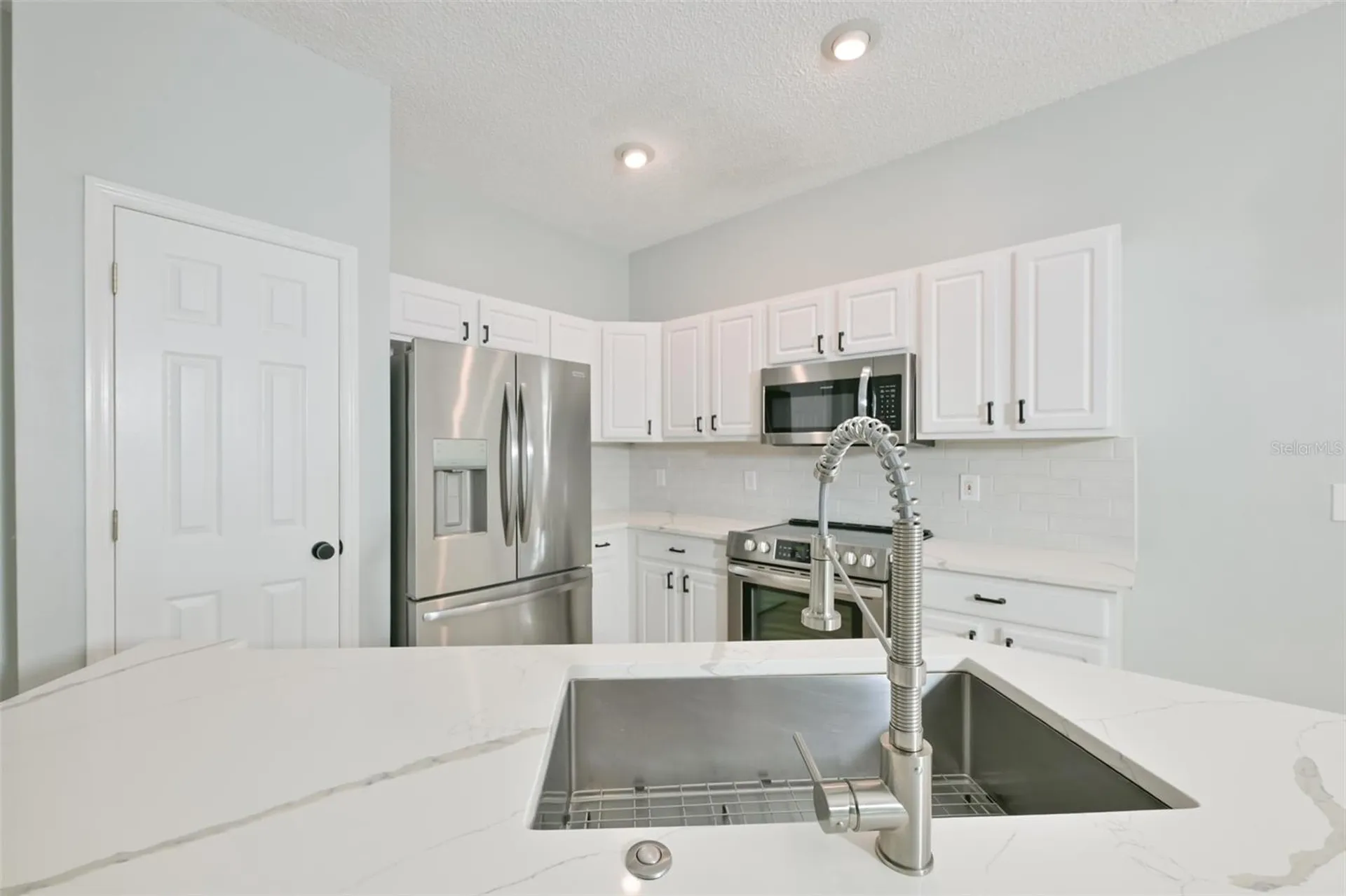 671 Vallance Way NE St Petersburg FL 33716