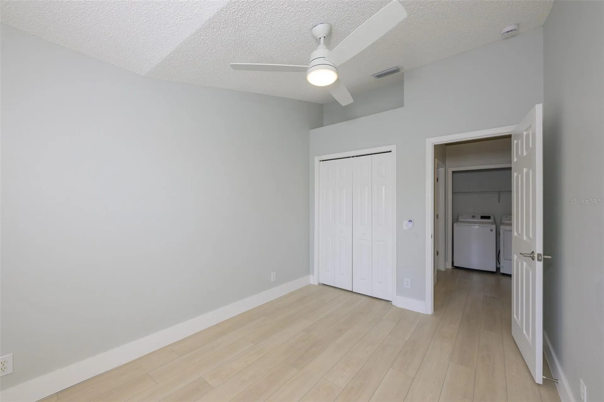 671 Vallance Way NE St Petersburg FL 33716