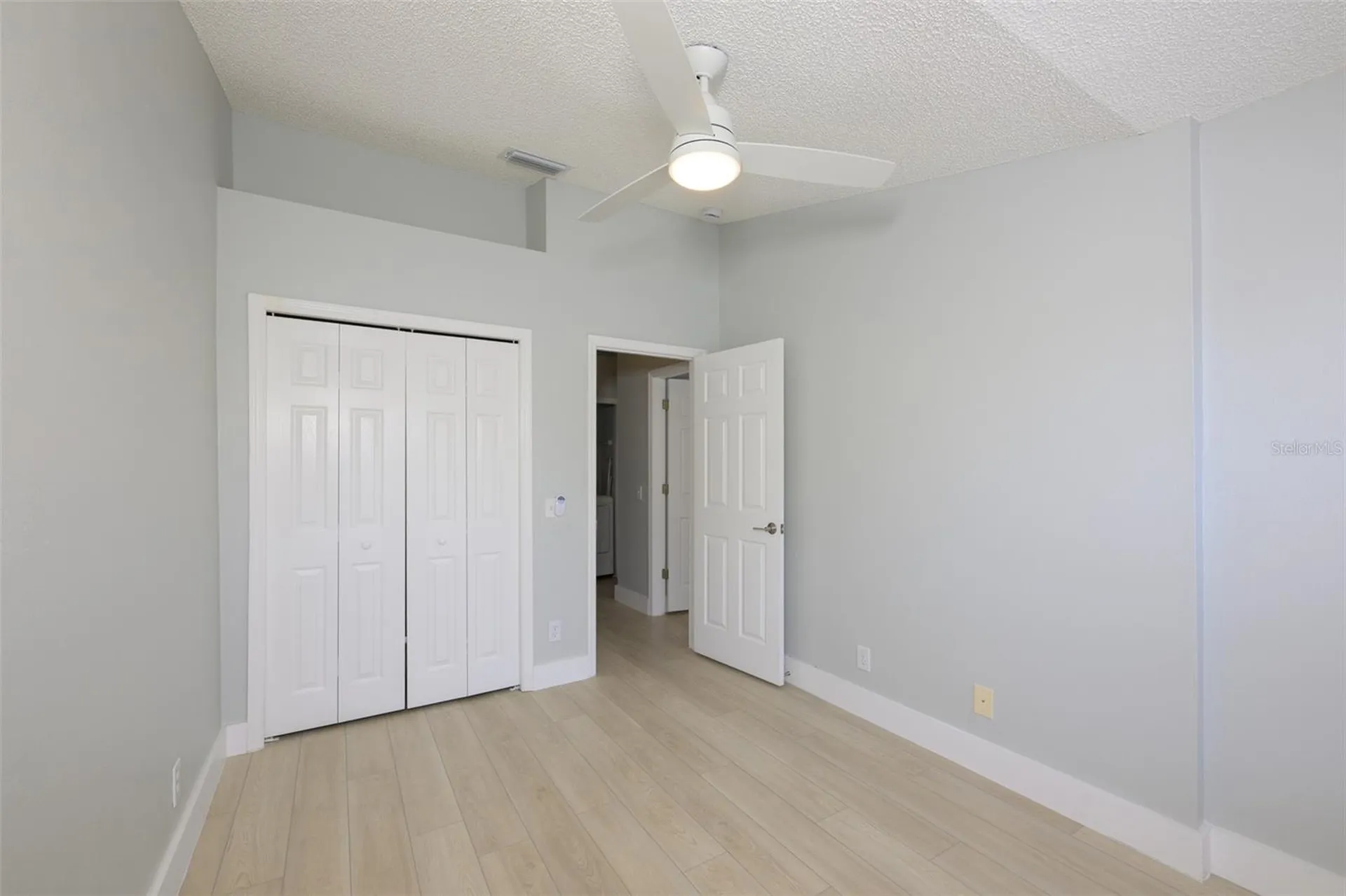 671 Vallance Way NE St Petersburg FL 33716