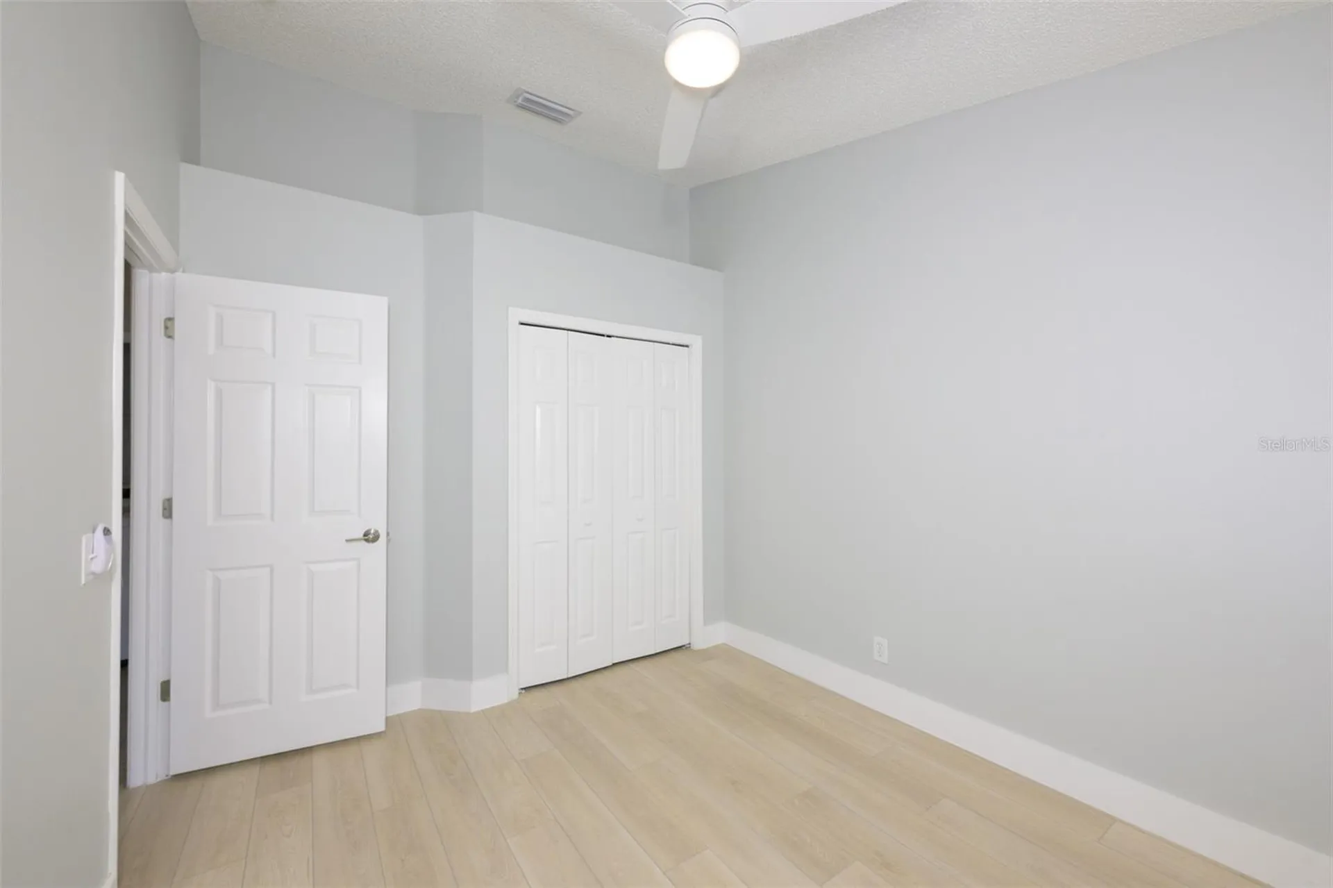 671 Vallance Way NE St Petersburg FL 33716