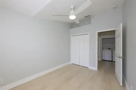 671 Vallance Way NE St Petersburg FL 33716