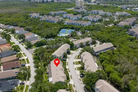 671 Vallance Way NE St Petersburg FL 33716