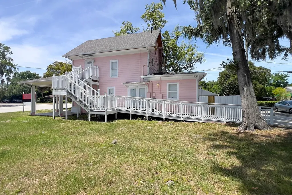 821 Emmett Street Kissimmee FL 34741