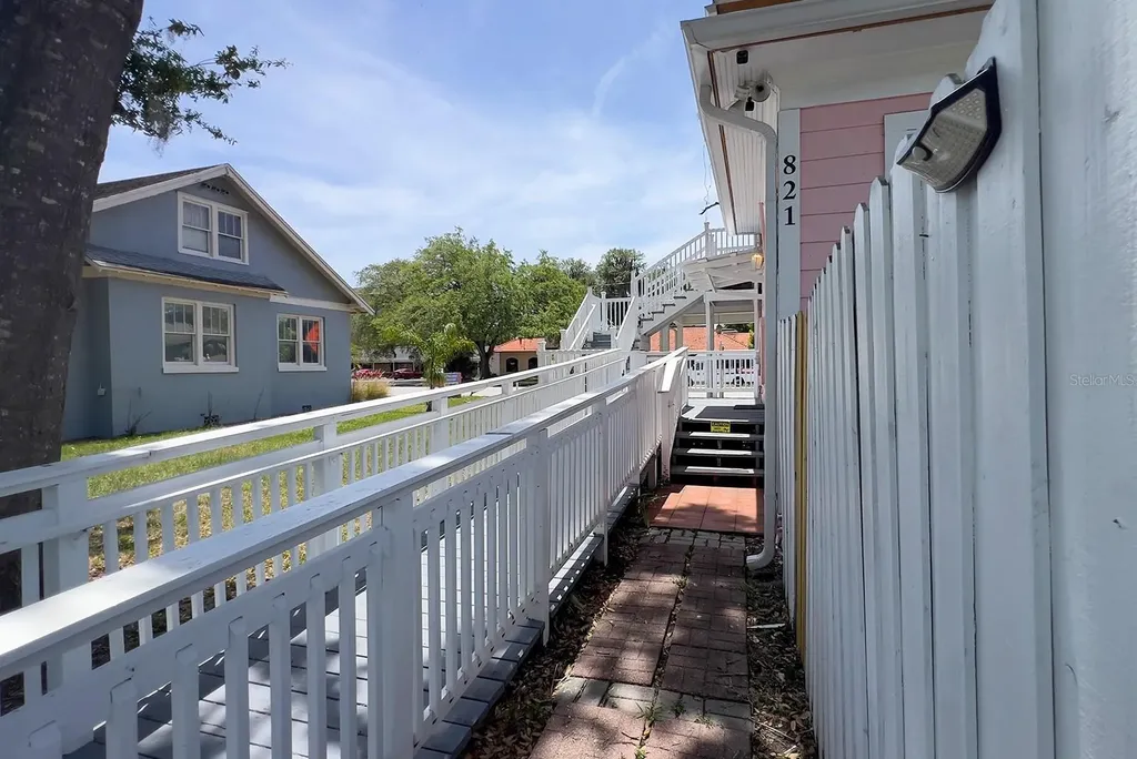 821 Emmett Street Kissimmee FL 34741