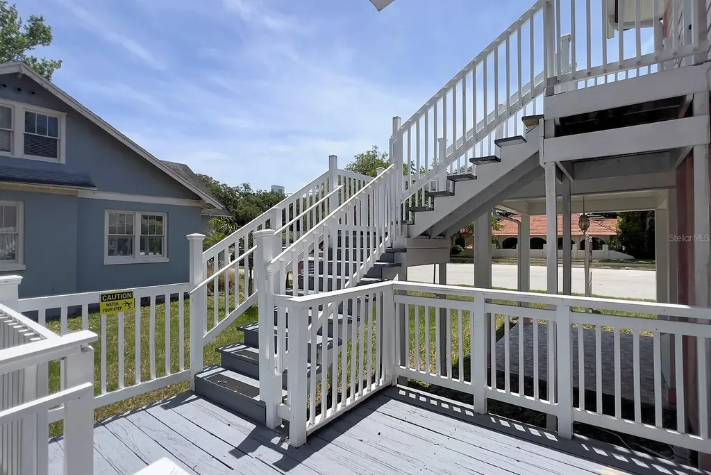 821 Emmett Street Kissimmee FL 34741