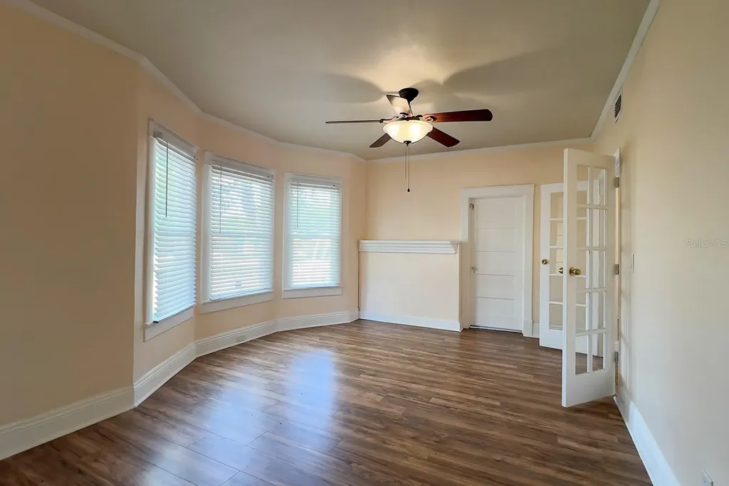 821 Emmett Street Kissimmee FL 34741