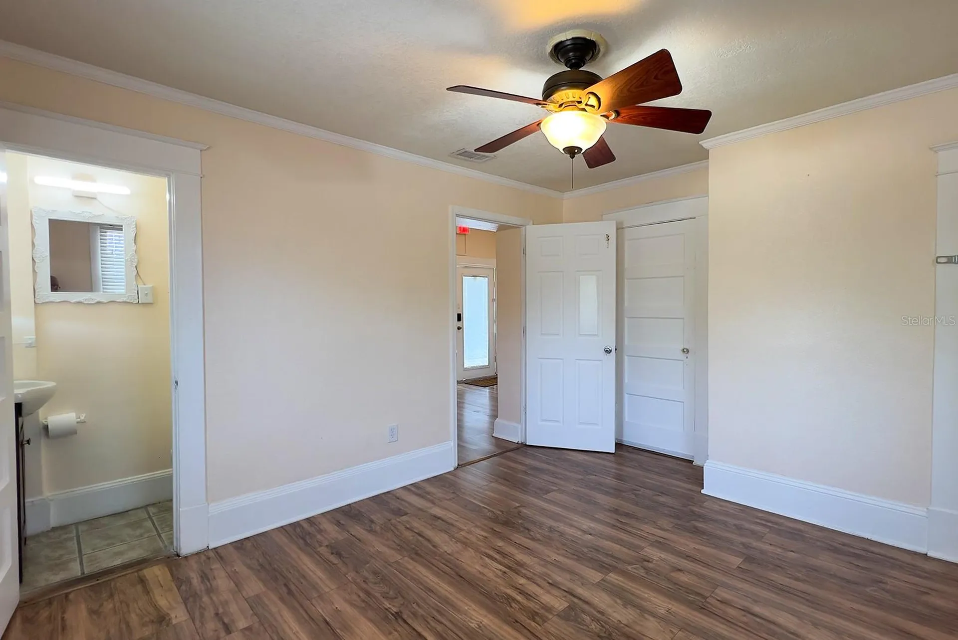 821 Emmett Street Kissimmee FL 34741
