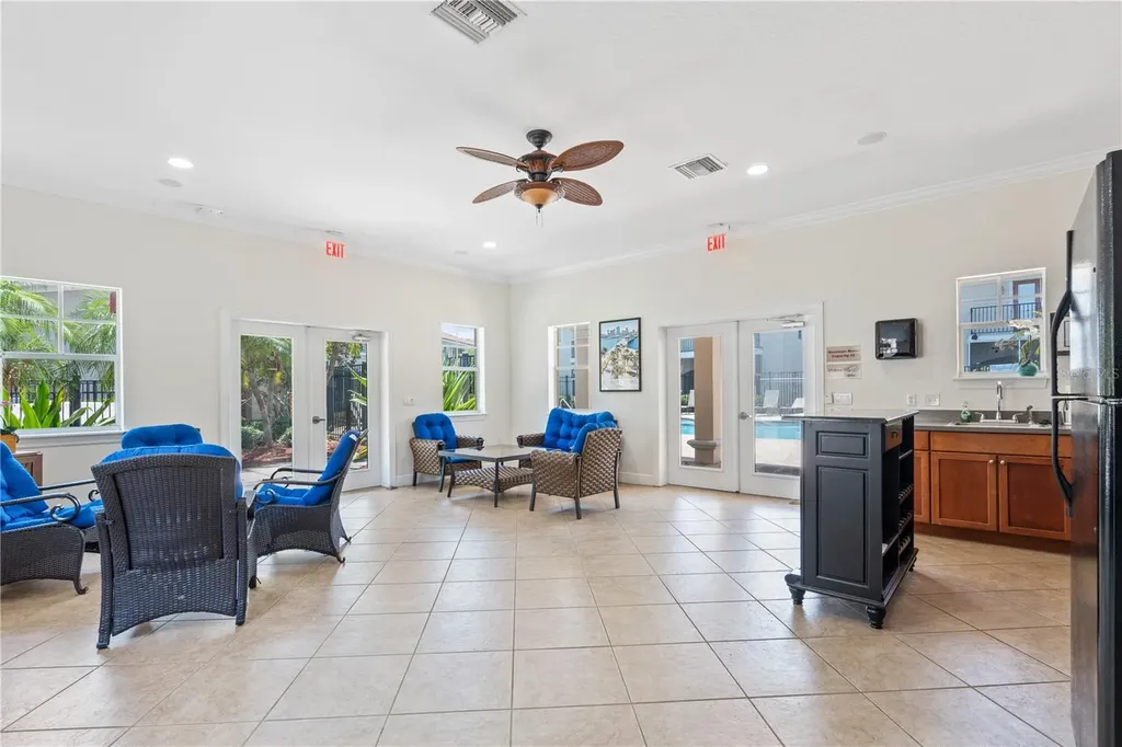 210 Valencia Circle St Petersburg FL 33716