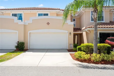 210 Valencia Circle St Petersburg FL 33716