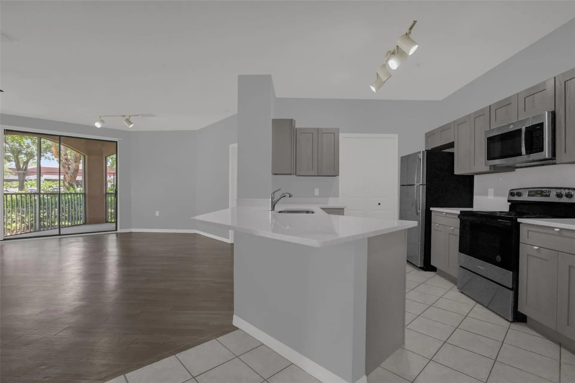 6177 Metrowest Boulevard Orlando FL 32835