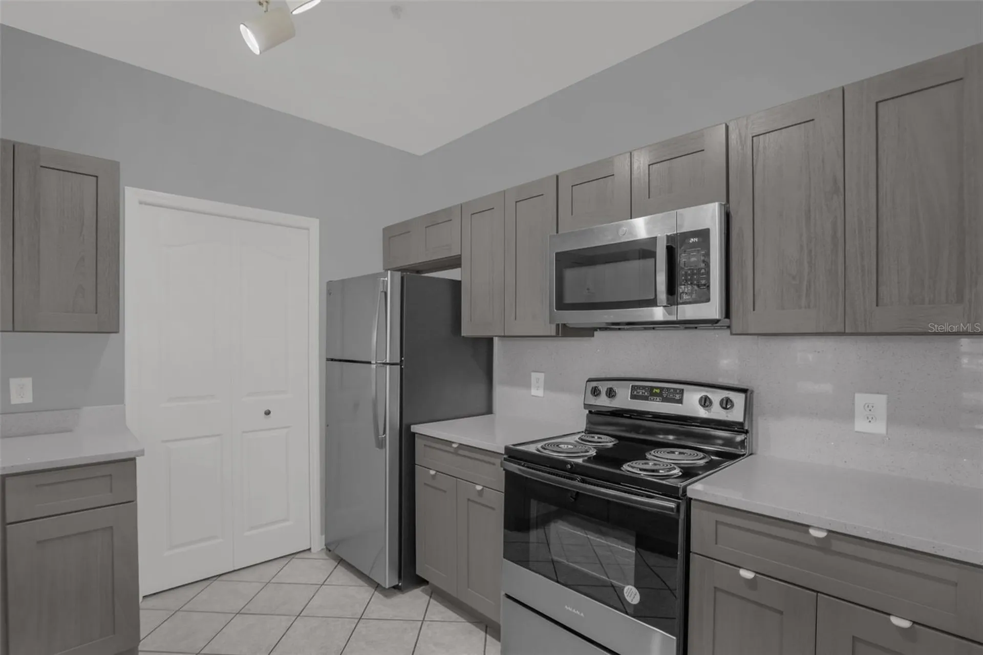 6177 Metrowest Boulevard Orlando FL 32835