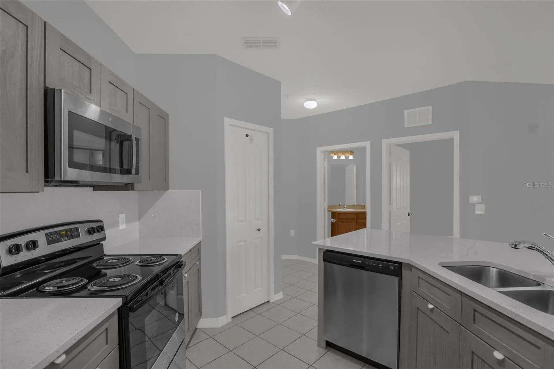 6177 Metrowest Boulevard Orlando FL 32835