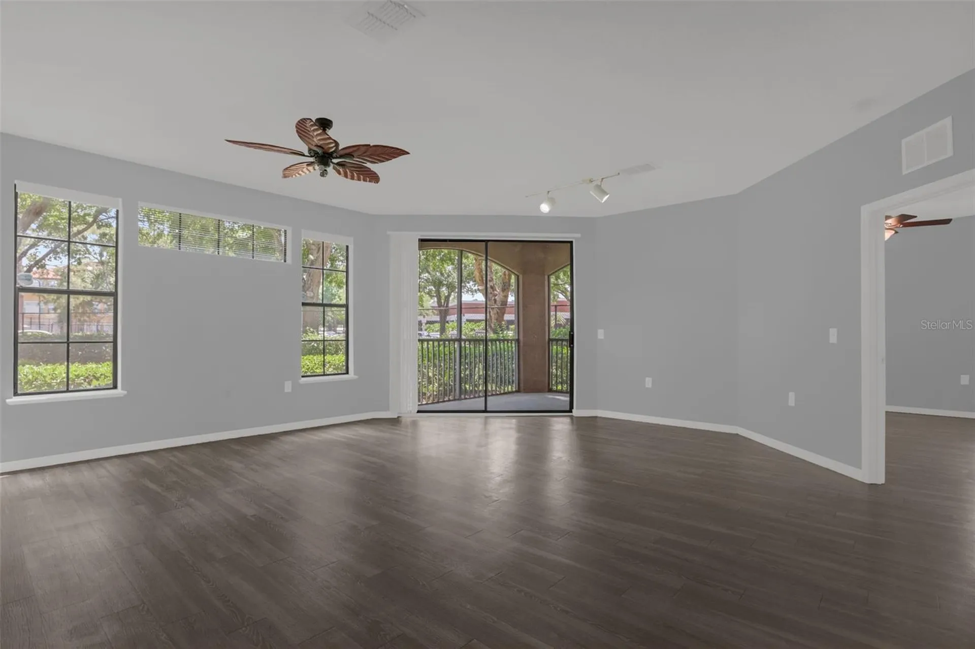 6177 Metrowest Boulevard Orlando FL 32835