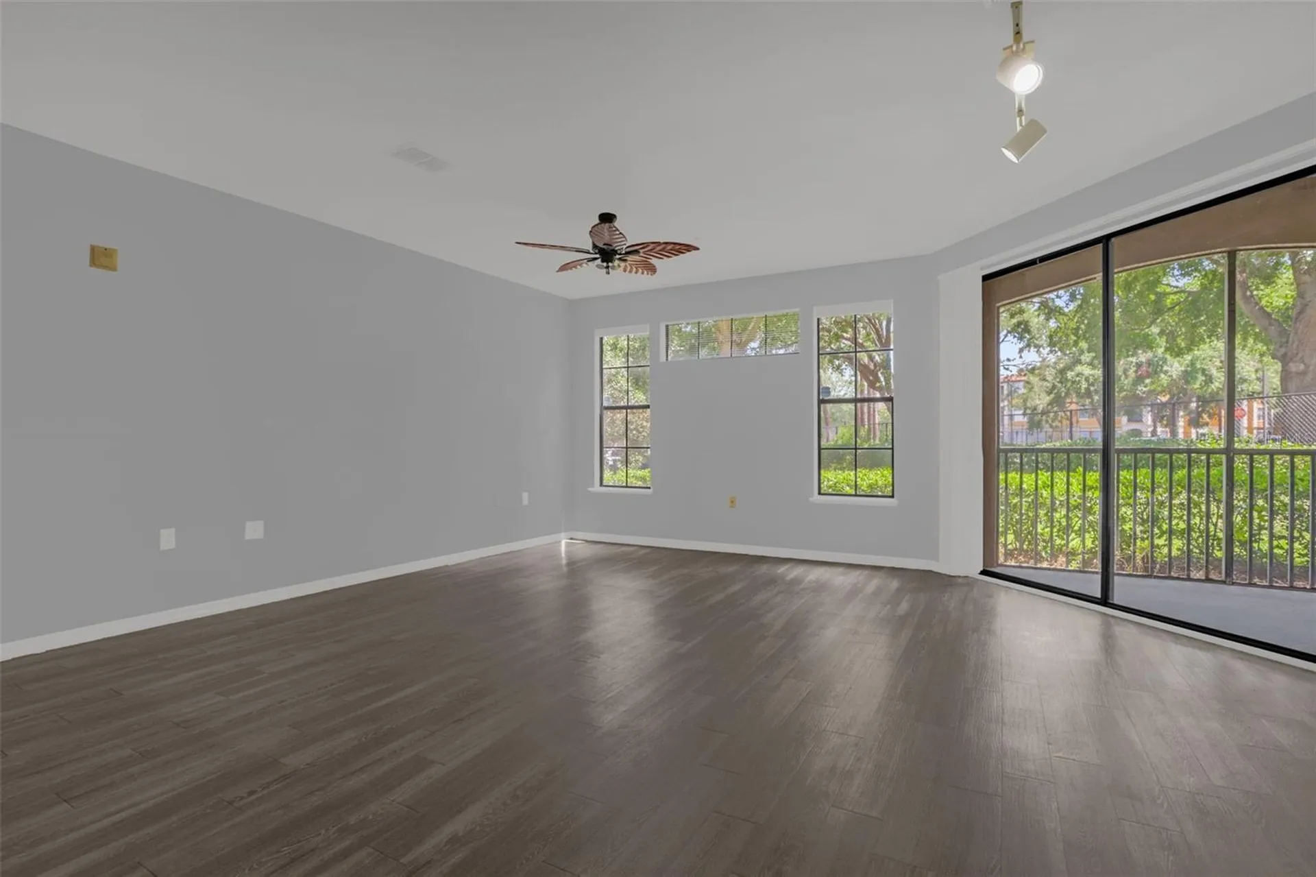 6177 Metrowest Boulevard Orlando FL 32835