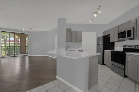 6177 Metrowest Boulevard Orlando FL 32835