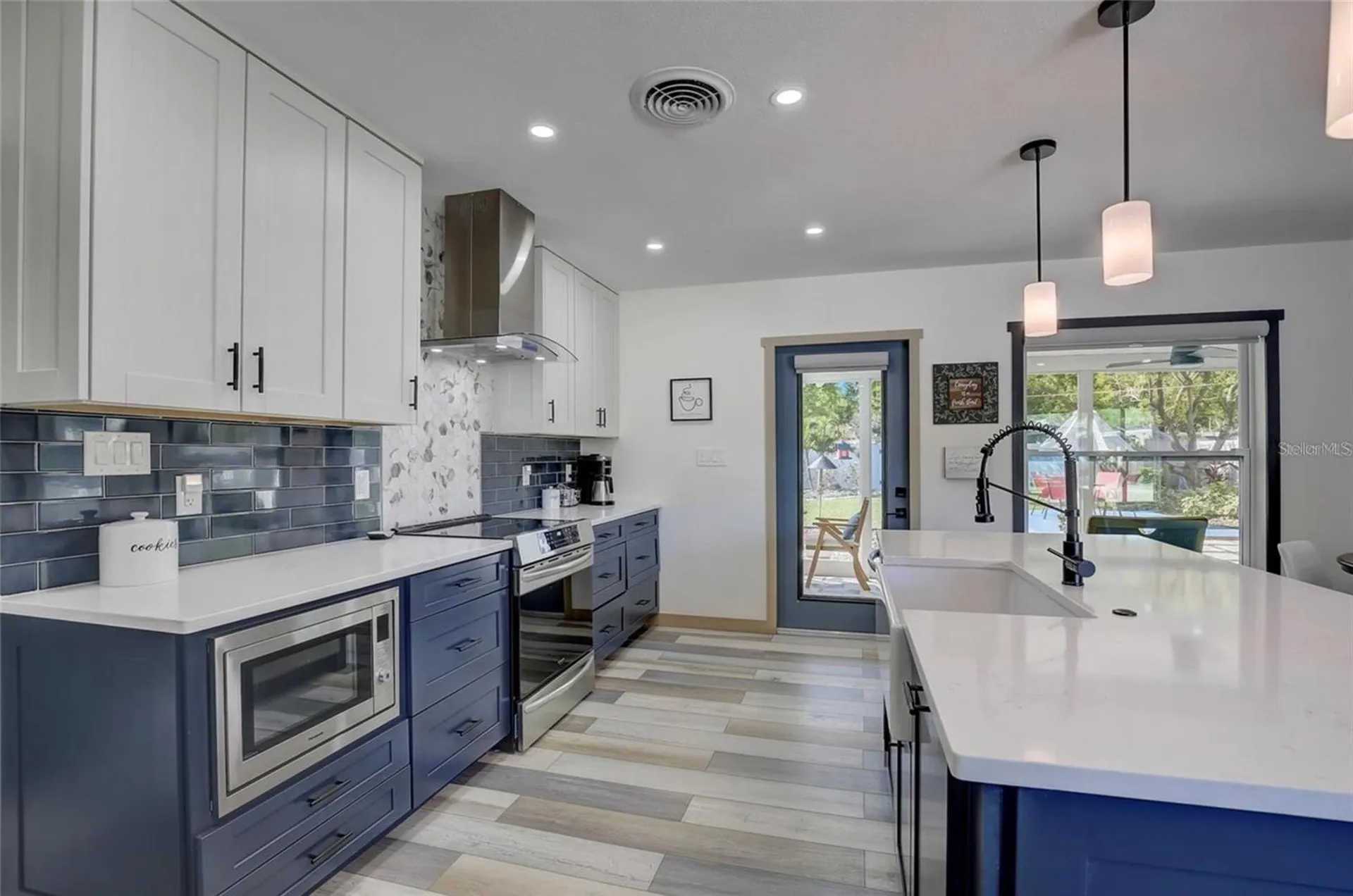 5428 7th Avenue N St Petersburg FL 33710