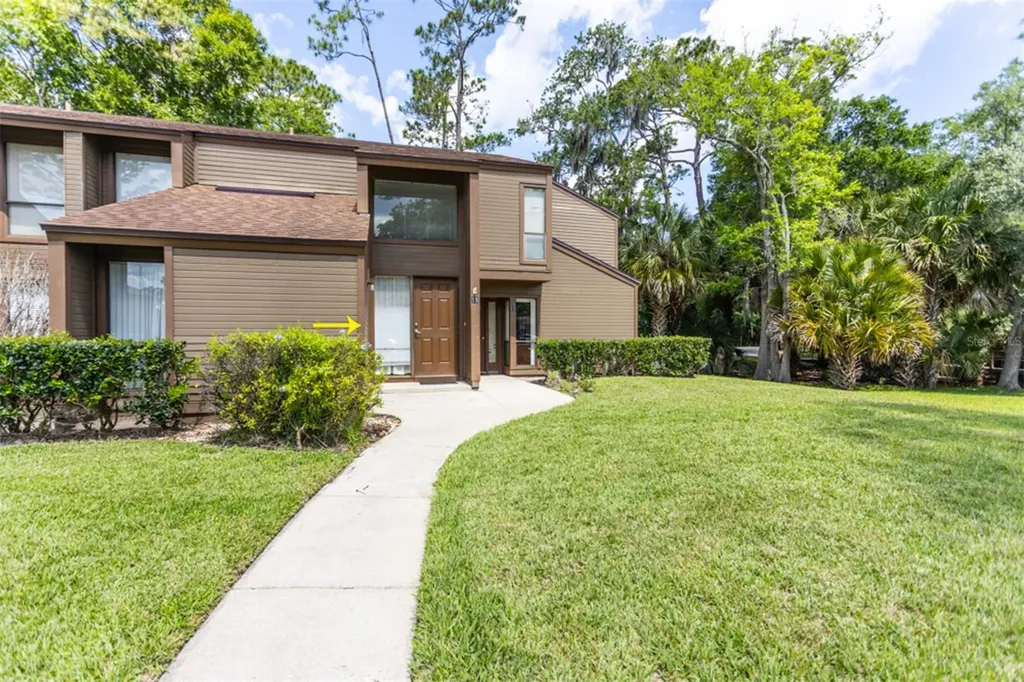 18 Salisbury Court Palm Coast FL 32137