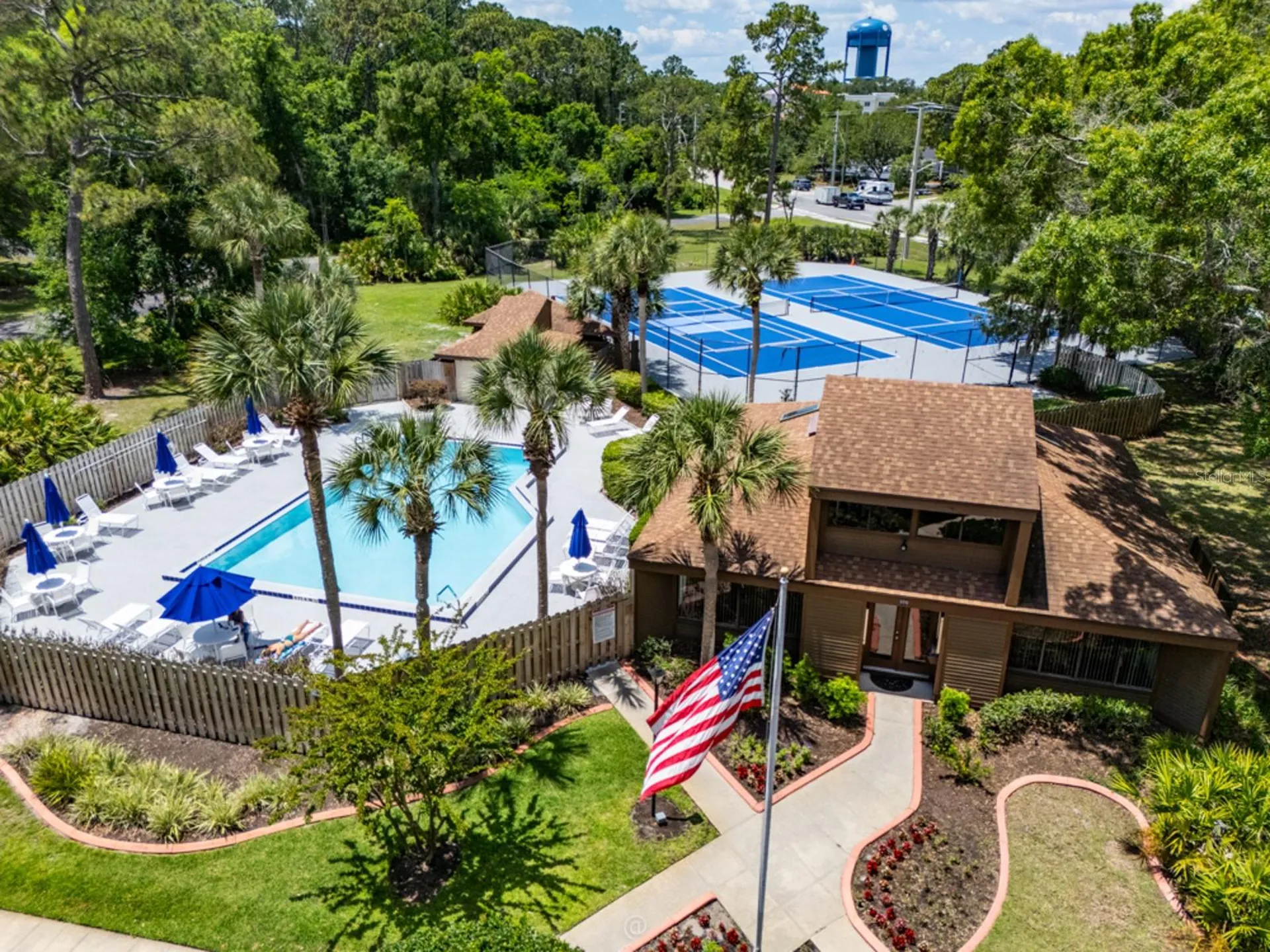 18 Salisbury Court Palm Coast FL 32137