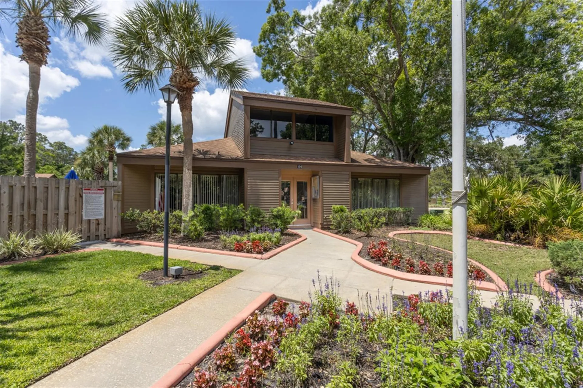 18 Salisbury Court Palm Coast FL 32137