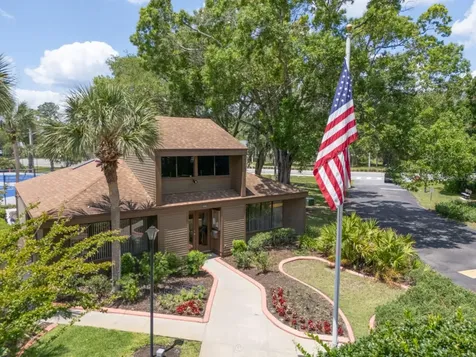 18 Salisbury Court Palm Coast FL 32137
