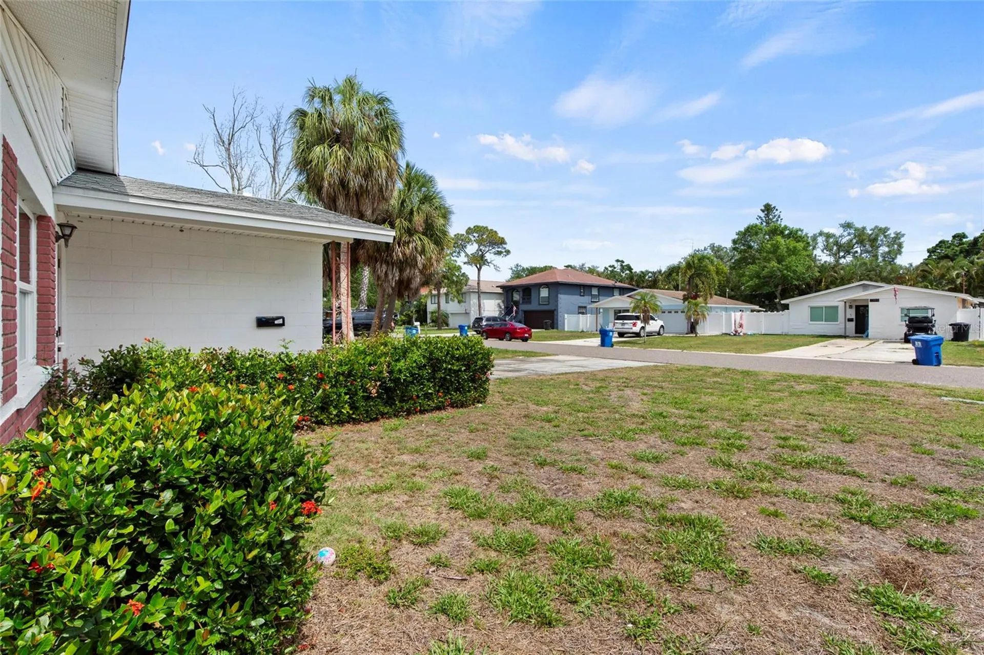 1735 Mississippi Avenue NE St Petersburg FL 33703