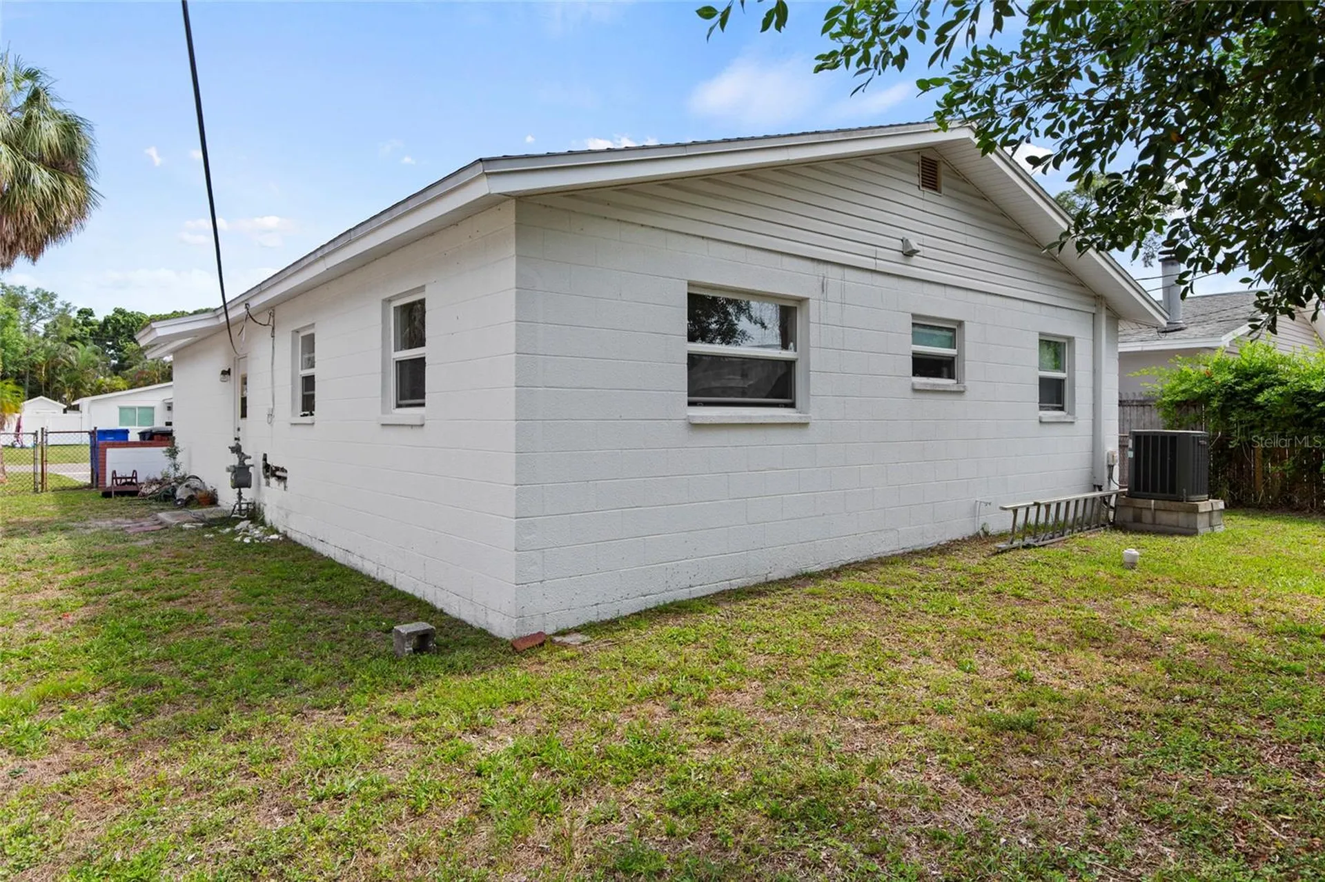 1735 Mississippi Avenue NE St Petersburg FL 33703