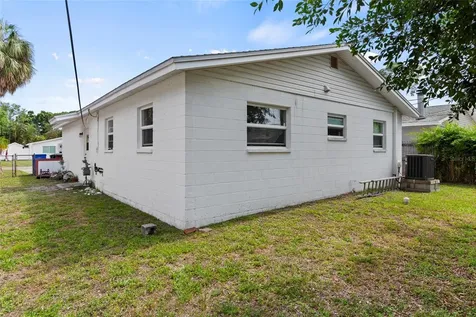 1735 Mississippi Avenue NE St Petersburg FL 33703