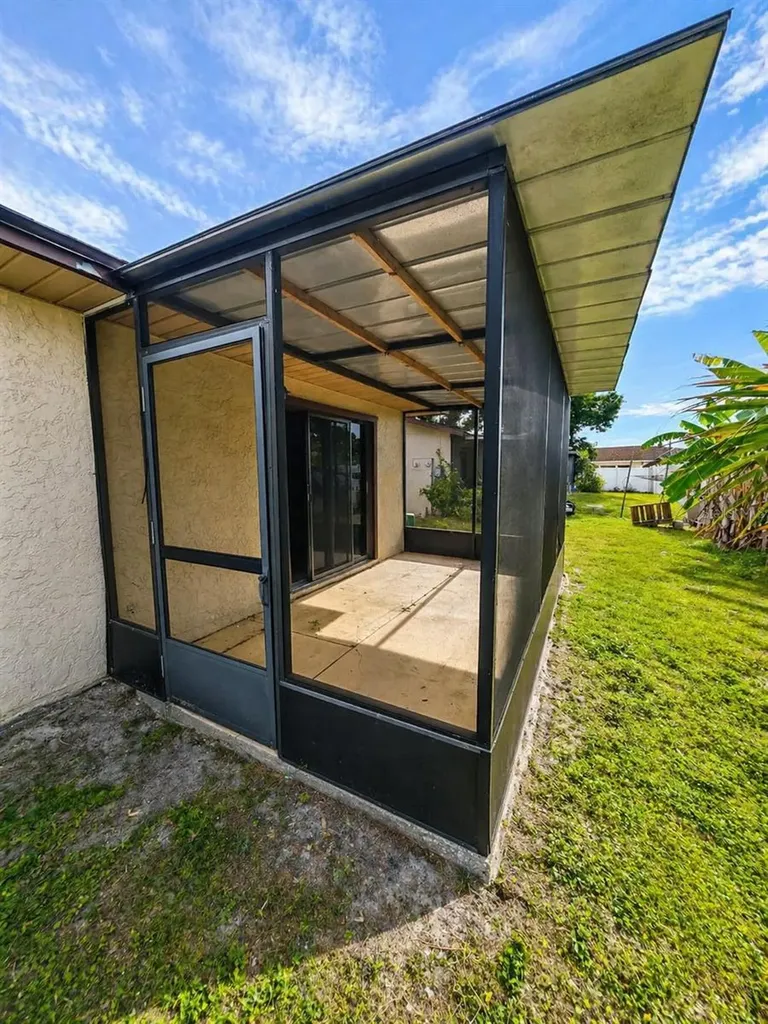 4810 Ho Wil Lane Bradenton FL 34207