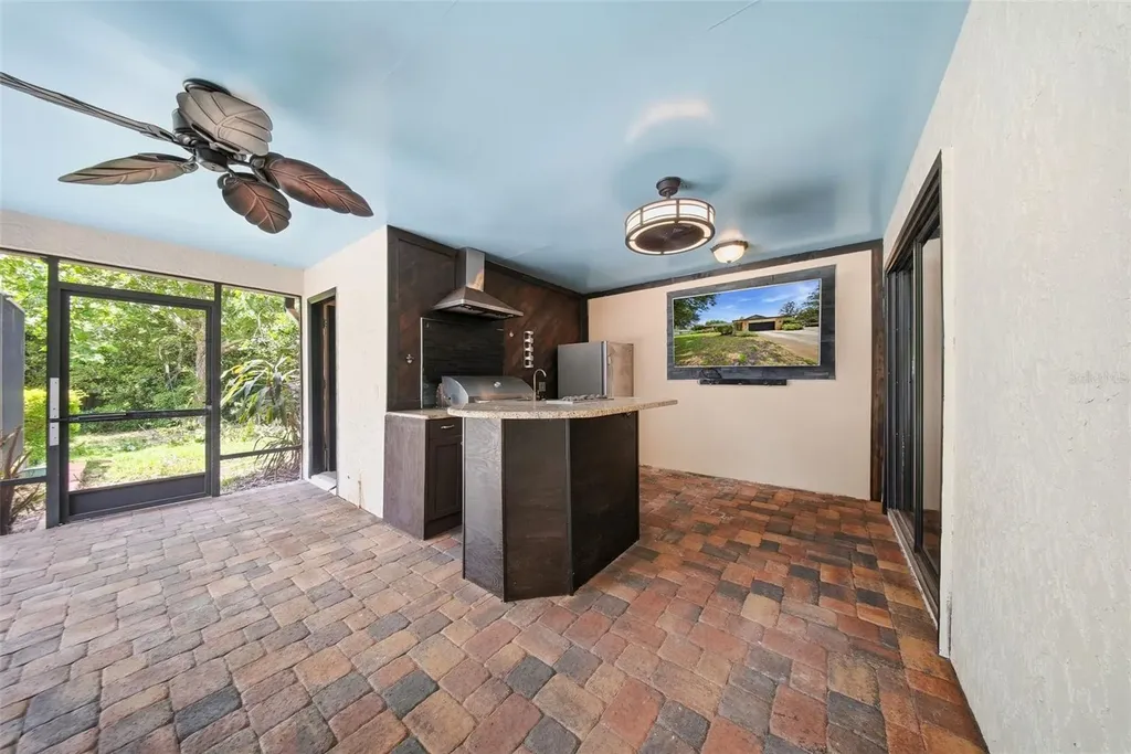 1135 Wisper Run Court Lutz FL 33558