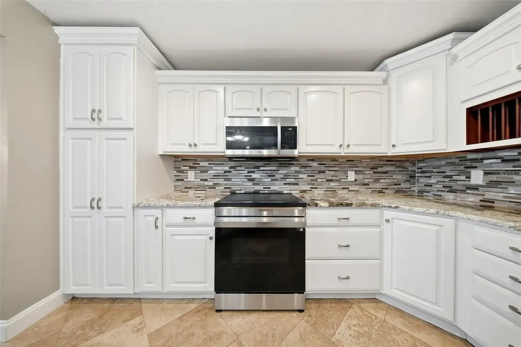 1135 Wisper Run Court Lutz FL 33558