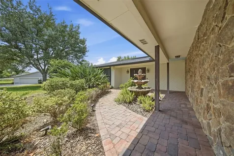 1135 Wisper Run Court Lutz FL 33558