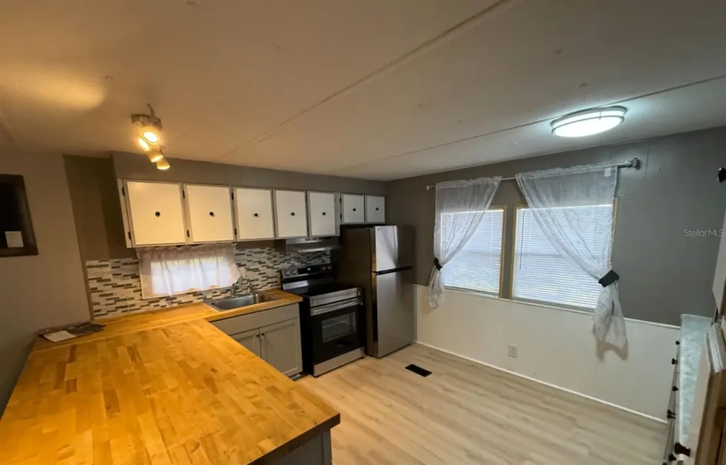 37814 Daughtery Road Zephyrhills FL 33541