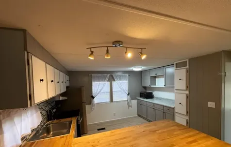 37814 Daughtery Road Zephyrhills FL 33541