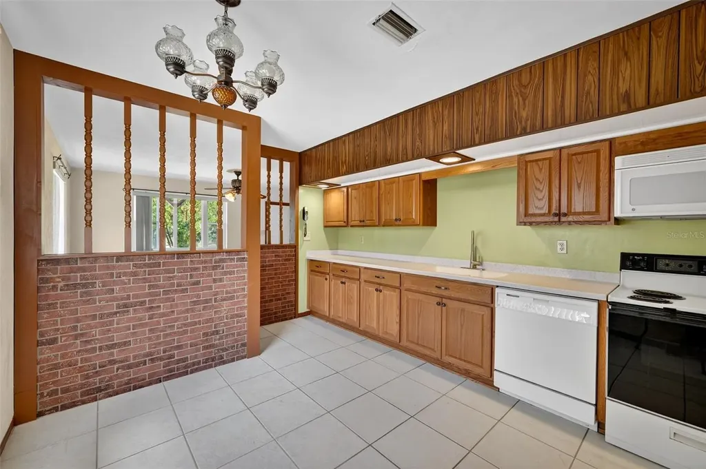 1961 Carolina Avenue Ormond Beach FL 32174