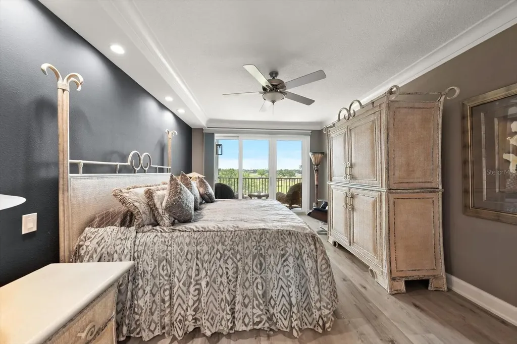4 Belleview Boulevard Belleair FL 33756