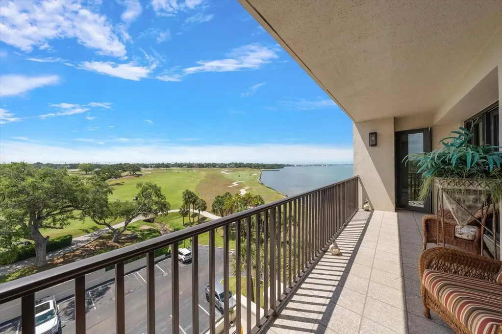 4 Belleview Boulevard Belleair FL 33756