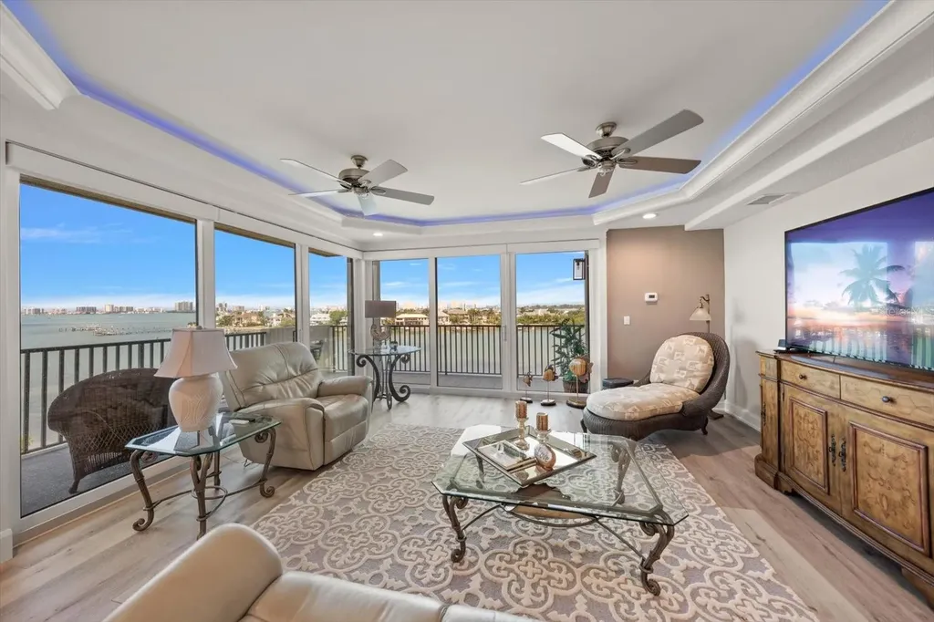 4 Belleview Boulevard Belleair FL 33756