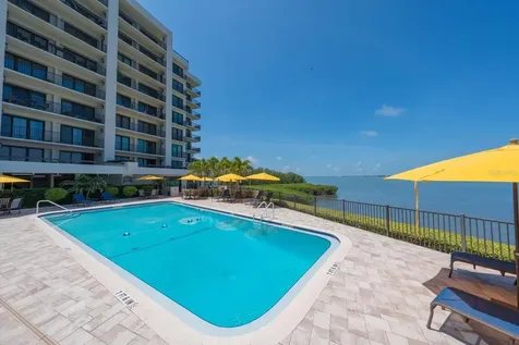 4 Belleview Boulevard Belleair FL 33756