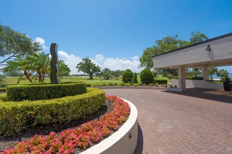 4 Belleview Boulevard Belleair FL 33756