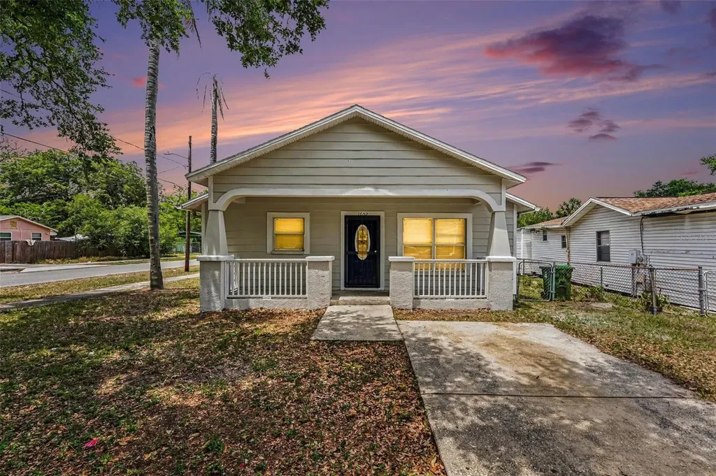 1602 E North Bay Street Tampa FL 33610