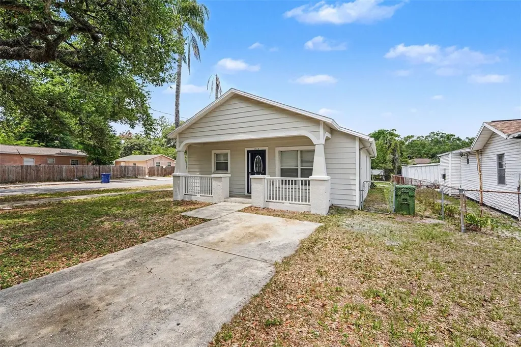 1602 E North Bay Street Tampa FL 33610