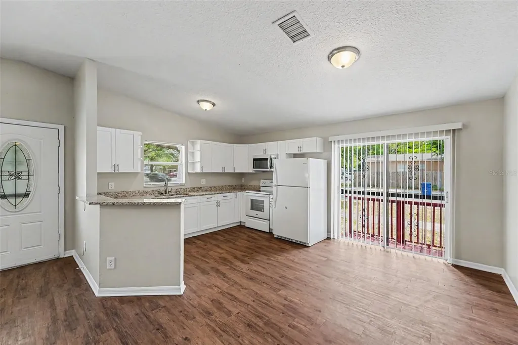 1602 E North Bay Street Tampa FL 33610